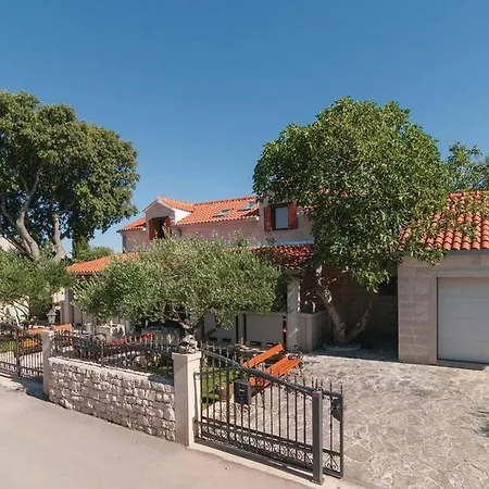 Luxury With A Swimming Pool Skrip, Brac - 17350 * Postira